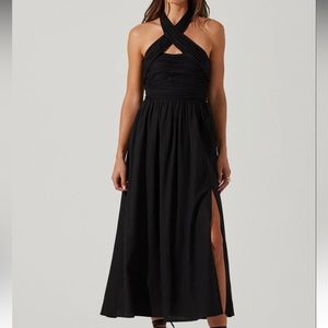 NWT - ZARIA PLEATED HALTER MIDI DRESS - Size Large - Black